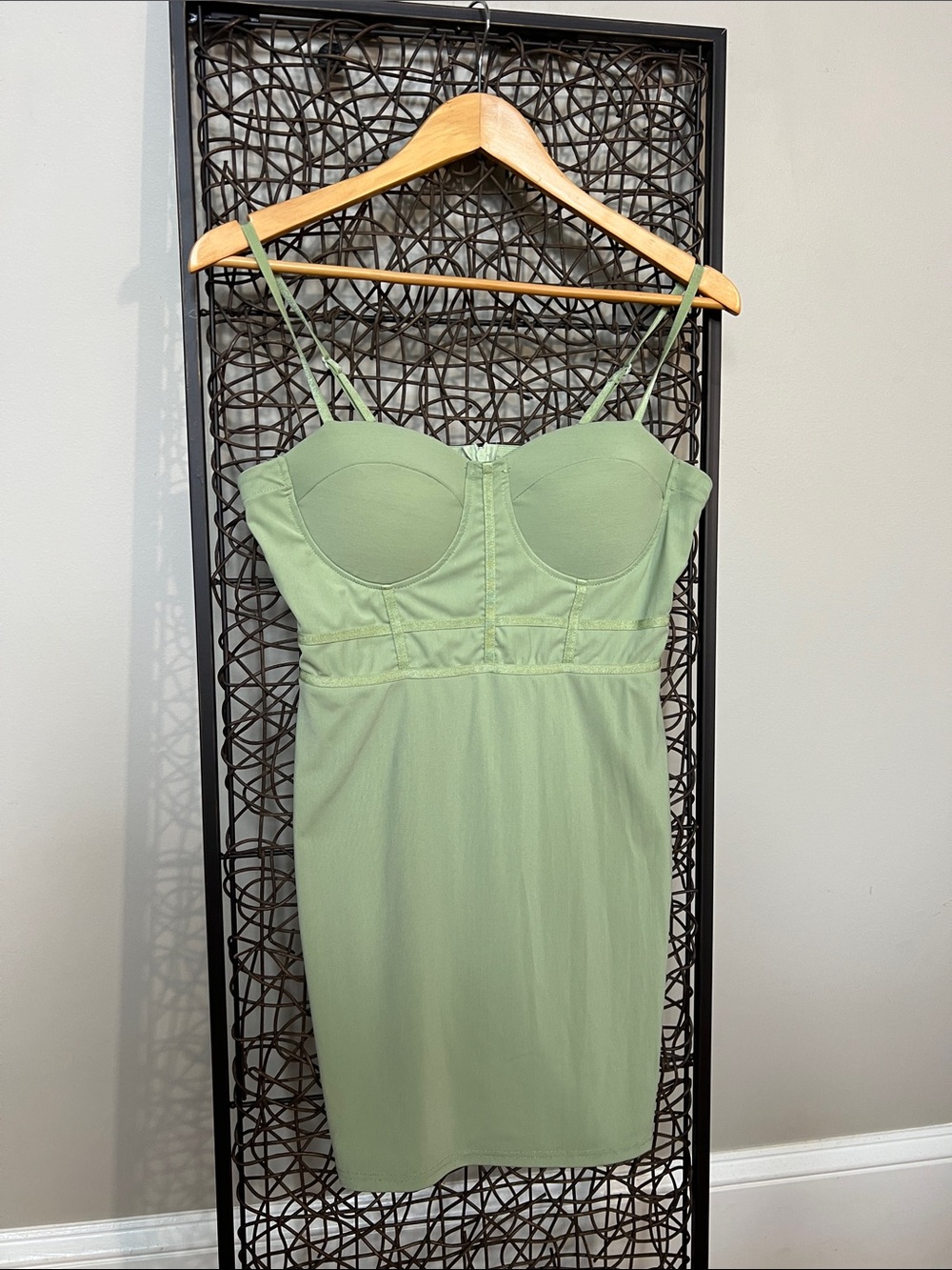 Haute Monde Sabrina paparazzi street Y2K style sage green bustier mini dress M